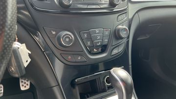 Insignia 2.0 CDTI OPC Sport+NAV+PDC+KLIMA+ZR-neu