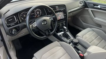 Golf 1.5 TSI HIGHLINE+VIRT+SHZ+LED+ACC+NAVI+PDC