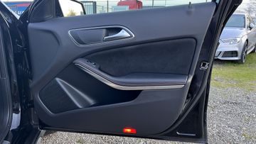 GLA 180 AMG LINE+NAVI+SHZ+LED+MB-Gar.05/2026