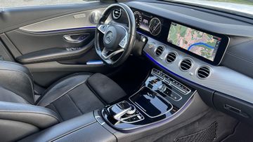 E 220  d AMG-LINE+PANO+COMAND+BURMESTER+Widescre