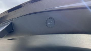 Model 3 Premium RWD+PANO+ACC+NAVI+AUTONOMES FAHR