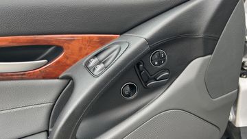 SL 350 COMAND+LEDER+NAV+KLIMA+XEN+AMG FELGEN+PTS