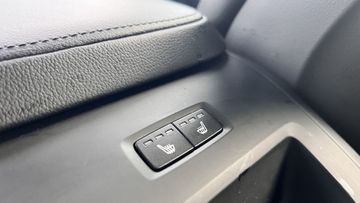 XC60 Momentum AWD+Stdhz+neueWartung Volvo Garant
