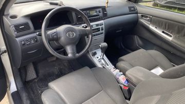 Corolla 1.6 Sol / Compact 8xBereift